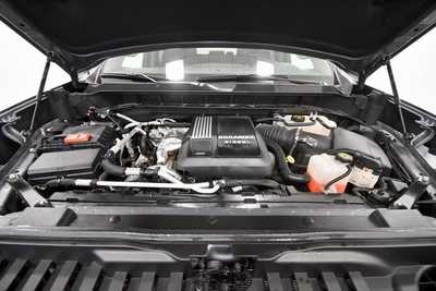 2022 Chevrolet 1500 Crew Cab, $37497. Photo 12