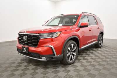 2025 Honda Pilot, $51505. Photo 2