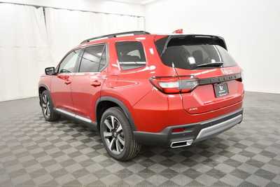 2025 Honda Pilot, $51505. Photo 5