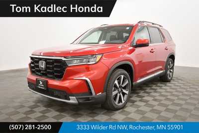 2025 Honda Pilot, $51505. Photo 1