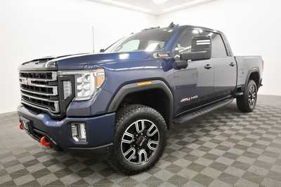 2022 GMC 2500 Crew Cab, $58999. Photo 2