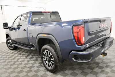 2022 GMC 2500 Crew Cab, $58999. Photo 5