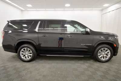 2023 Chevrolet Suburban, $50999. Photo 9