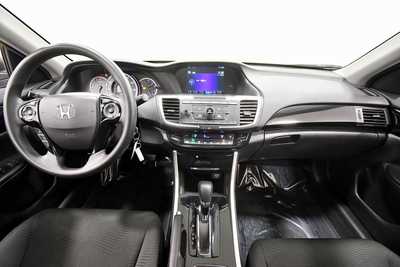 2016 Honda Accord, $13499. Photo 3