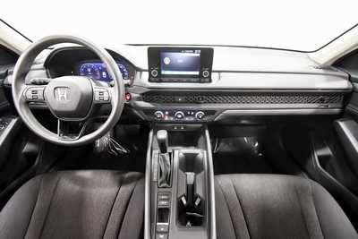 2023 Honda Accord, $25999. Photo 3
