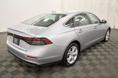 2023 Honda Accord, $25999. Photo 7