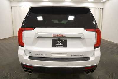 2021 GMC Yukon XL, $56999. Photo 6