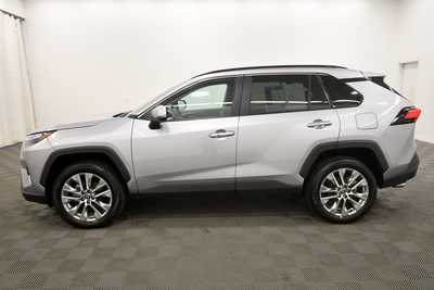 2025 Toyota RAV4, $40999. Photo 4