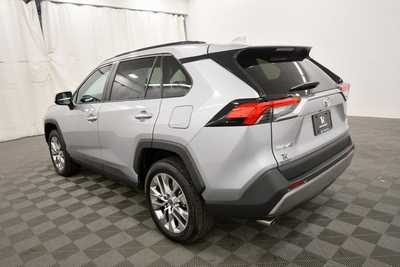 2025 Toyota RAV4, $40999. Photo 5