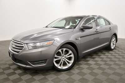 2013 Ford Taurus, $3999. Photo 2
