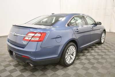 2018 Ford Taurus, $23697. Photo 7
