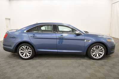 2018 Ford Taurus, $23697. Photo 8