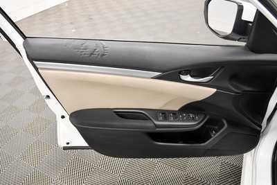 2018 Honda Civic, $15999. Photo 12
