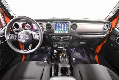 2023 Jeep Gladiator, $34799. Photo 3