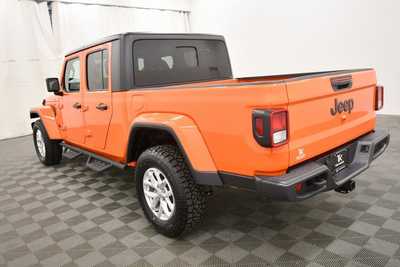 2023 Jeep Gladiator, $34799. Photo 4