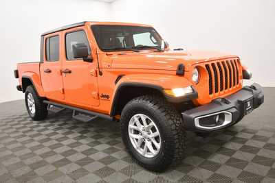 2023 Jeep Gladiator, $34799. Photo 6