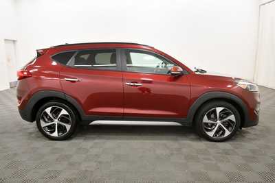2017 Hyundai Tucson, $12999. Photo 9