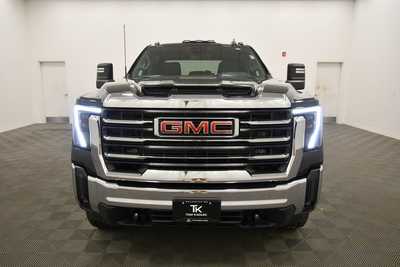 2024 GMC 2500 Crew Cab, $57997. Photo 11