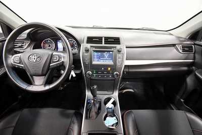 2017 Toyota Camry, $15499. Photo 3