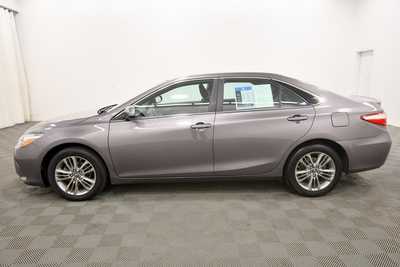2017 Toyota Camry, $15499. Photo 4