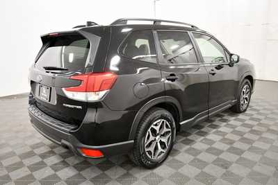 2020 Subaru Forester, $18999. Photo 8