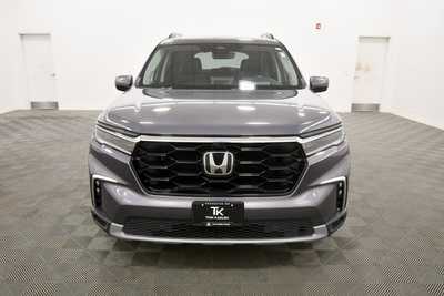 2023 Honda Pilot, $43699. Photo 11