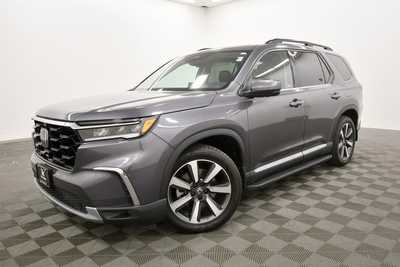 2023 Honda Pilot, $43699. Photo 2