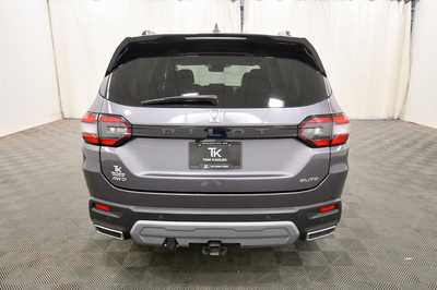 2023 Honda Pilot, $43699. Photo 6