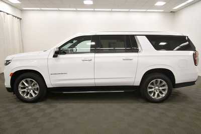 2023 Chevrolet Suburban, $50999. Photo 4