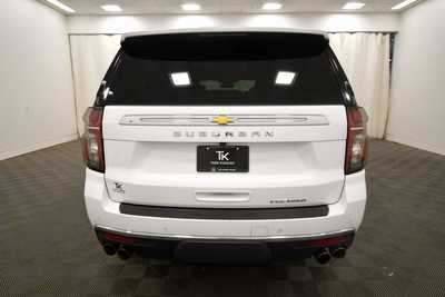 2023 Chevrolet Suburban, $50999. Photo 6