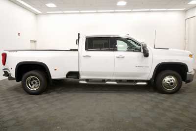 2021 Chevrolet 3500 Crew Cab, $51999. Photo 9