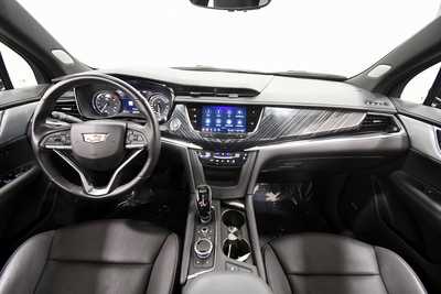 2023 Cadillac XT6, $42999. Photo 3