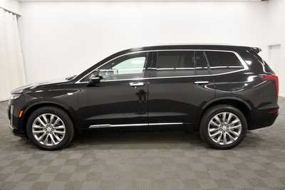2023 Cadillac XT6, $42999. Photo 4