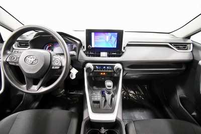 2024 Toyota RAV4, $28499. Photo 3