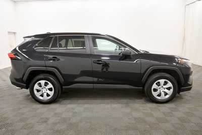 2024 Toyota RAV4, $28499. Photo 9
