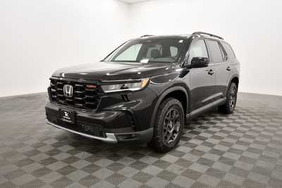 2025 Honda Pilot, $47840. Photo 2