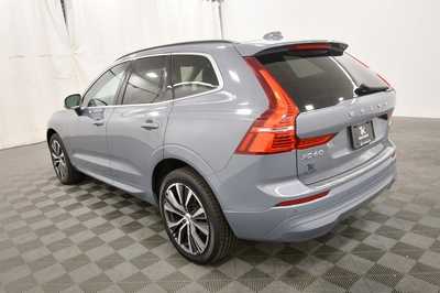 2022 Volvo XC60, $32999. Photo 5