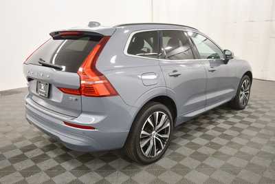 2022 Volvo XC60, $32999. Photo 8