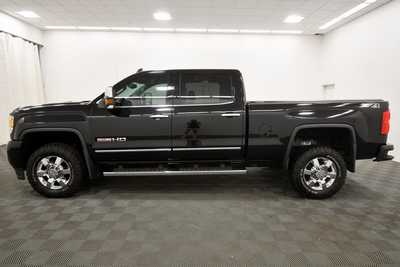 2015 GMC Sierra 2500HD, $37999. Photo 4