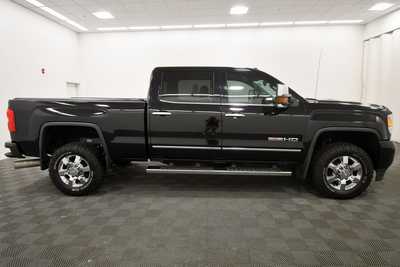 2015 GMC Sierra 2500HD, $37999. Photo 9