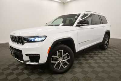 2024 Jeep Grand Cherokee L, $37999. Photo 2