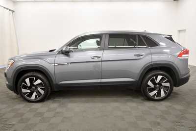 2024 Volkswagen Atlas, $32999. Photo 4