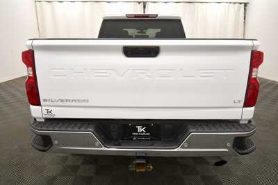 2022 Chevrolet 2500 Crew Cab, $42999. Photo 6