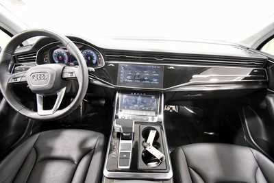 2022 Audi Q7, $45999. Photo 3