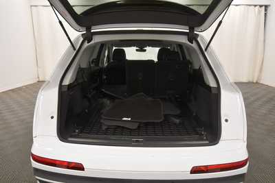 2022 Audi Q7, $45999. Photo 7