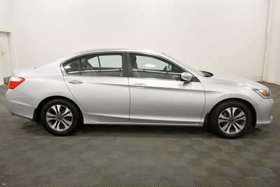 2013 Honda Accord, $15999. Photo 8