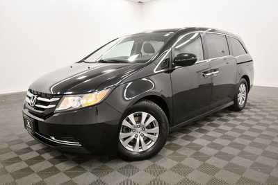 2017 Honda Odyssey, $17999. Photo 2