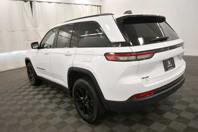 2024 Jeep Grand Cherokee, $32499. Photo 5
