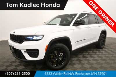 2024 Jeep Grand Cherokee, $32499. Photo 1