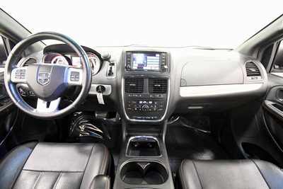2017 Dodge Caravan, Grand, $9999. Photo 3